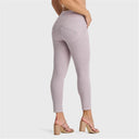 WRUP SNUG Jeans - High Waisted - 7/8 Length - Light Grey