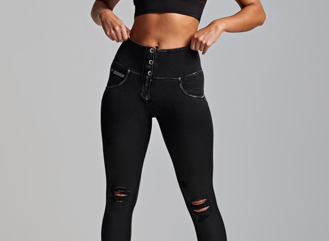 Unique 4-way stretch fabric for extreme comfort