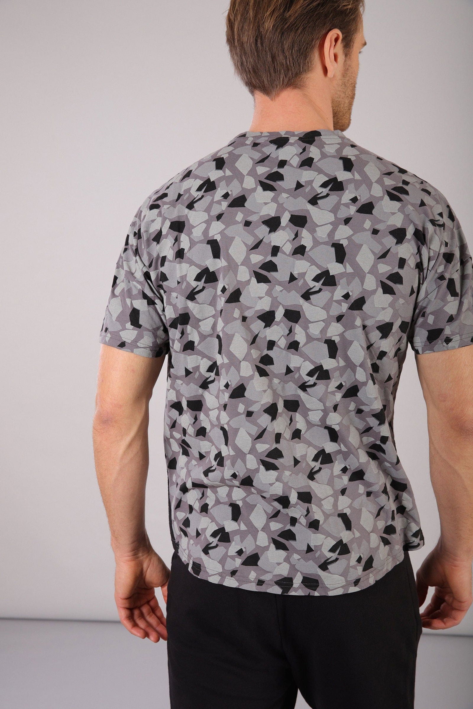 Men's T shirt - Geometric 3