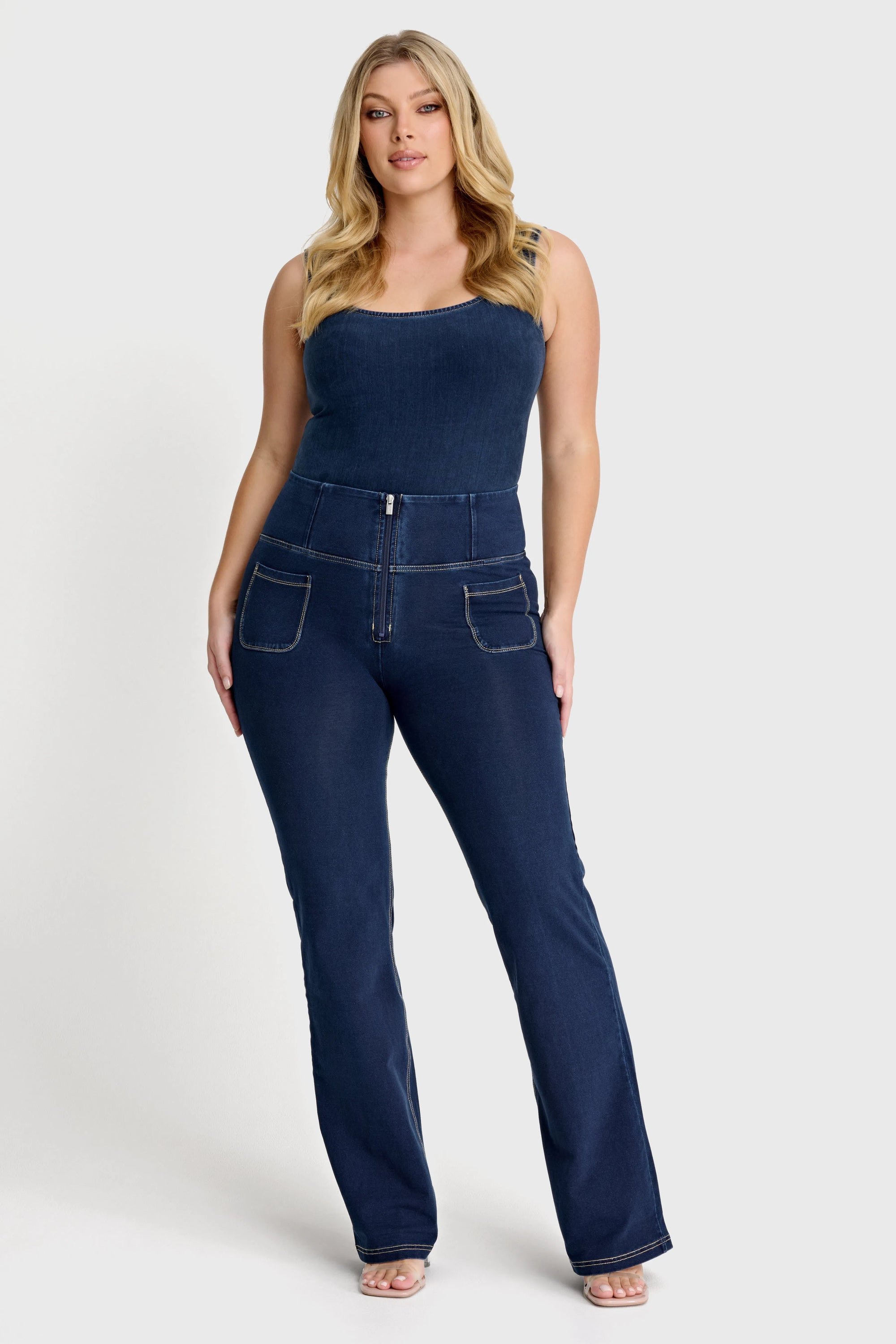 WR.UP® Denim with Front Pockets - Super High Waisted - Flare - Dark Blue + Beige Stitching 1