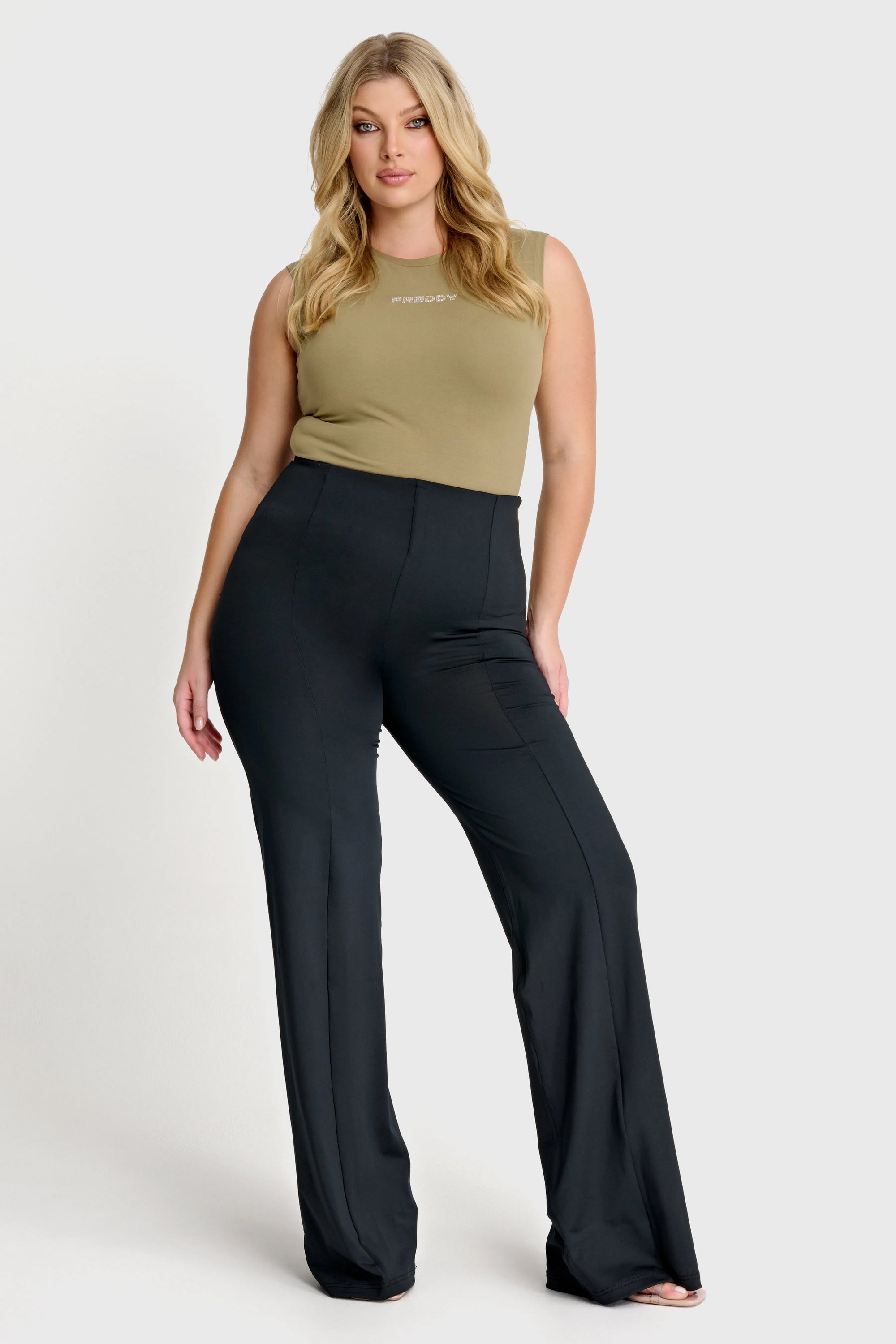 WRUP DIWO Boss Wear - High Waisted - Wide Leg - Black 1