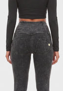WRUP Garment Dyed Fashion - High Waisted - Full Length - Black