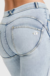 WR.UP® SNUG Jeans - 2 Button High Waisted - Bootcut - Light Blue + Yellow Stitching 9