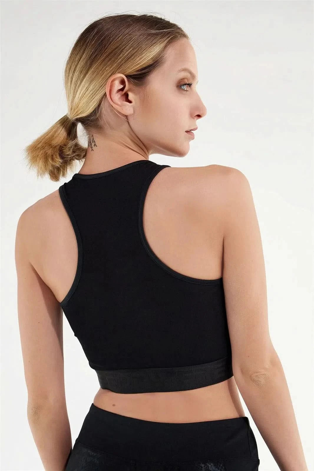 Breathable Sports Bra - Black 2