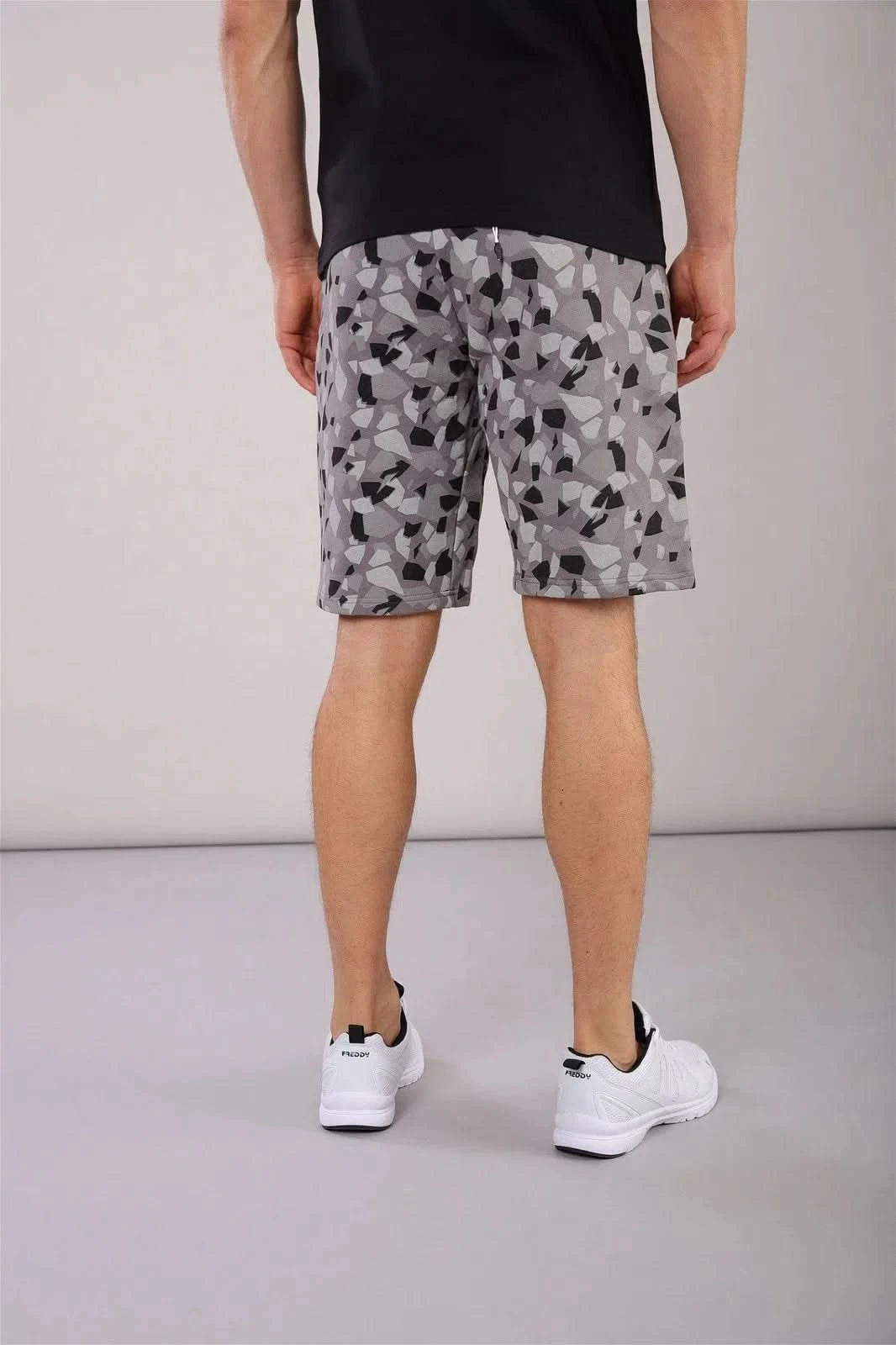 Men's Bermuda shorts - Geometric 3