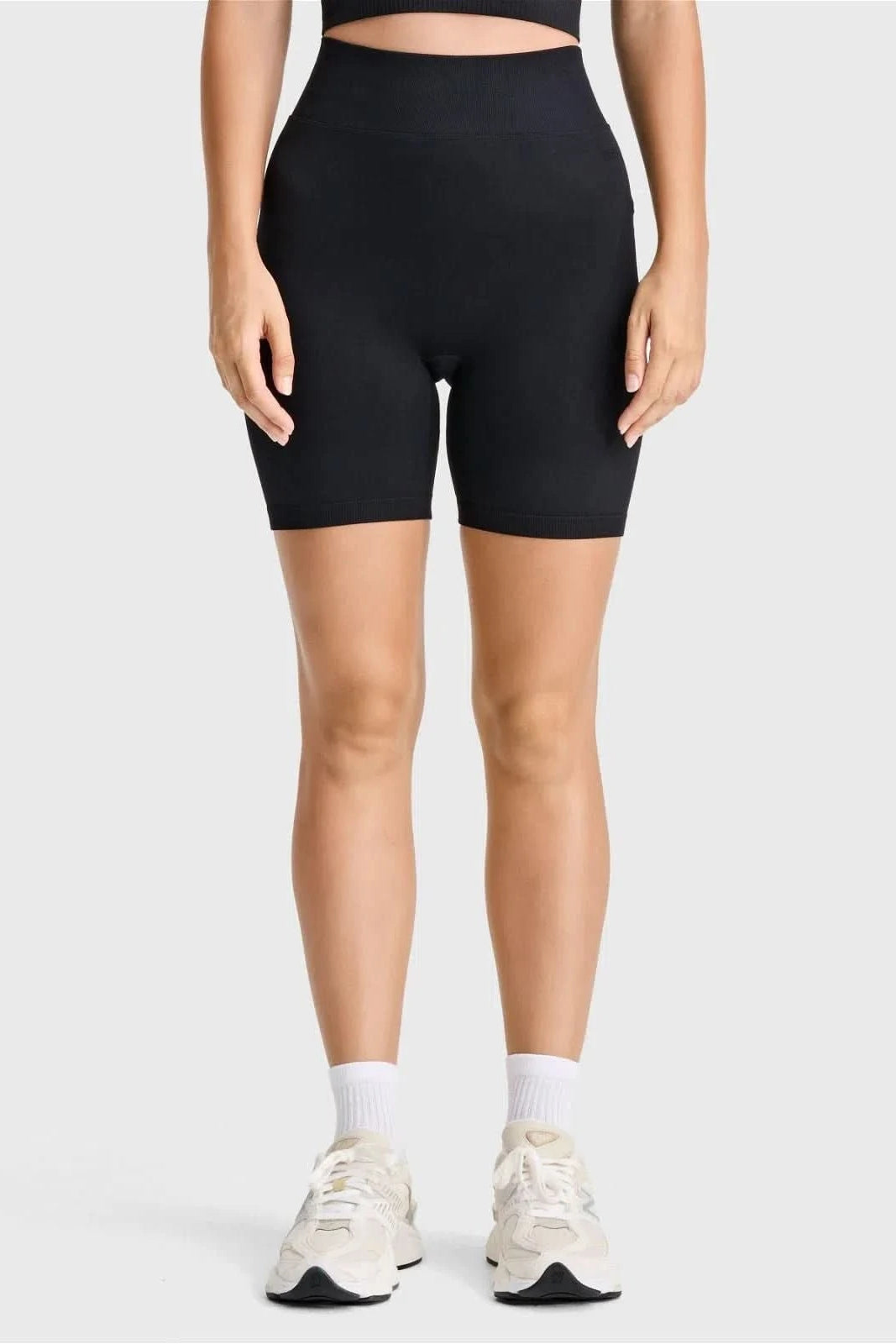 Seamless Biker Shorts- High Waisted - Black 3