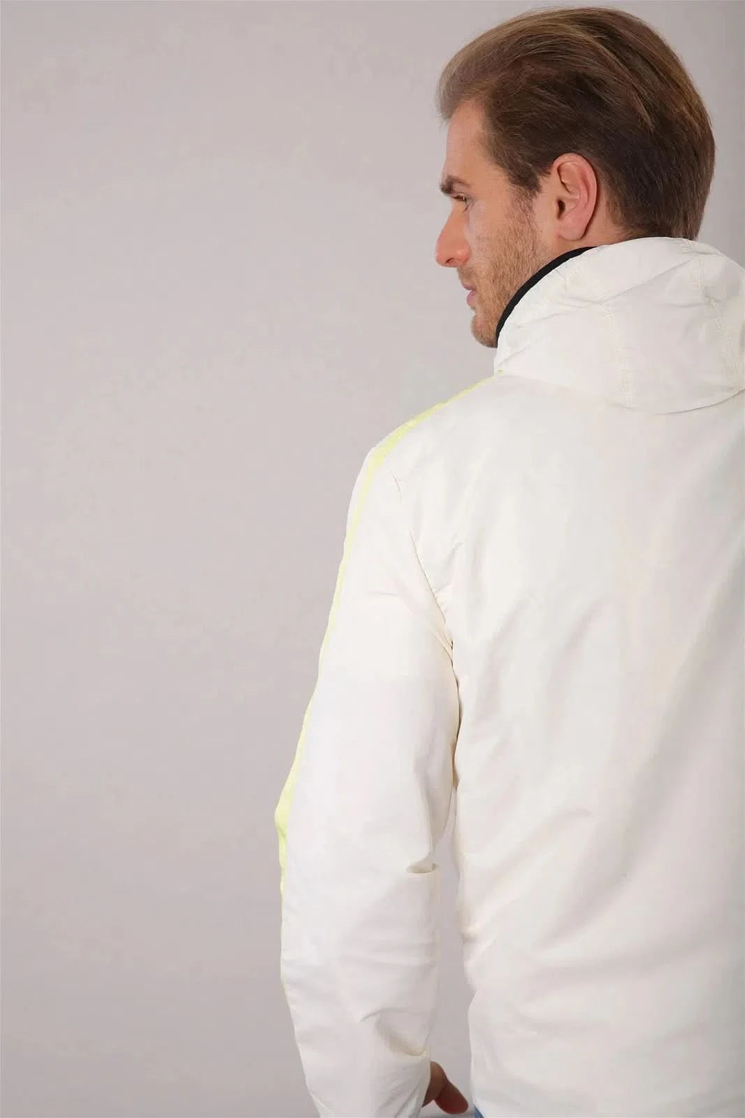 Sweatshirt with Curved Zip - Cream 3