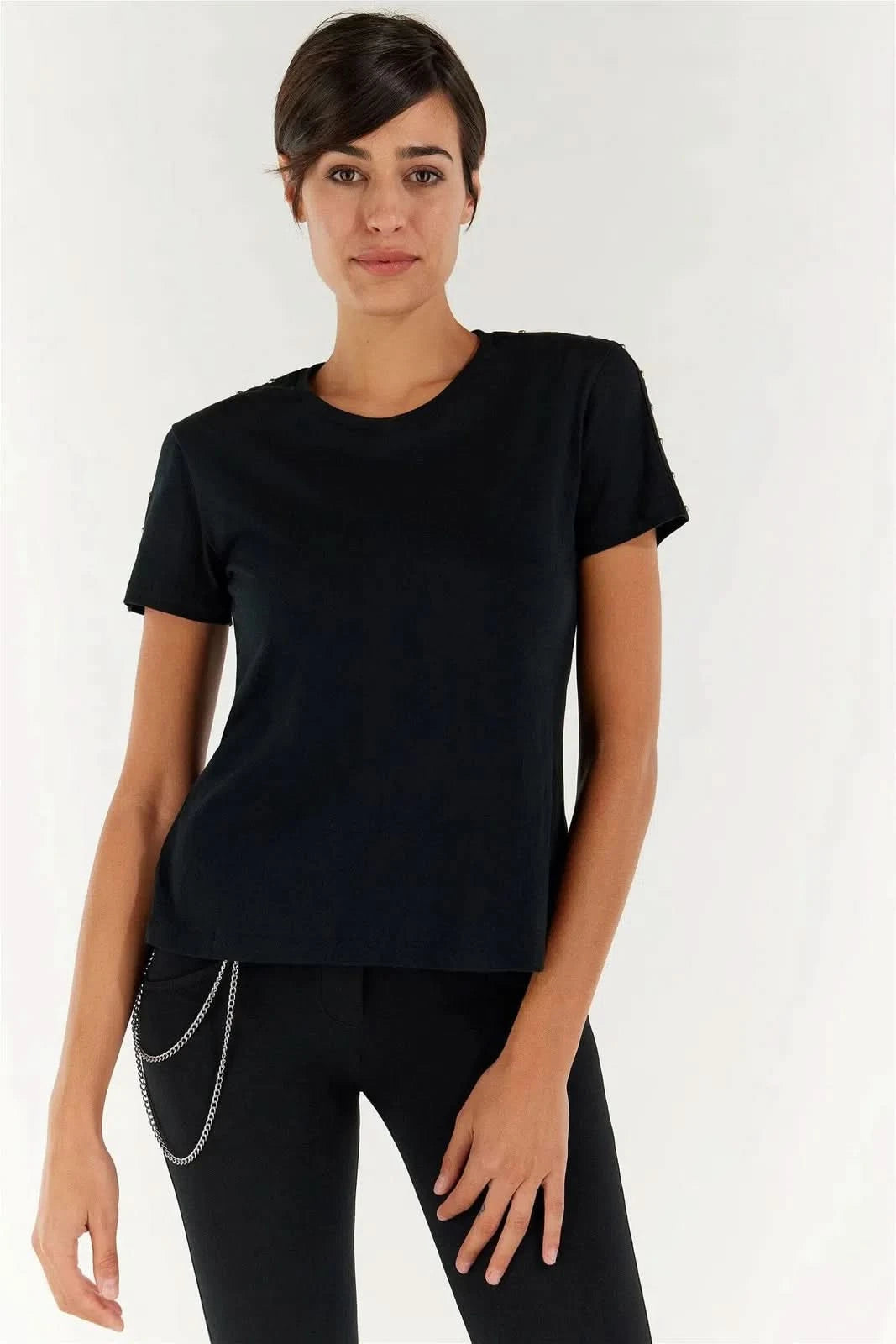 T Shirt Shoulder Studs