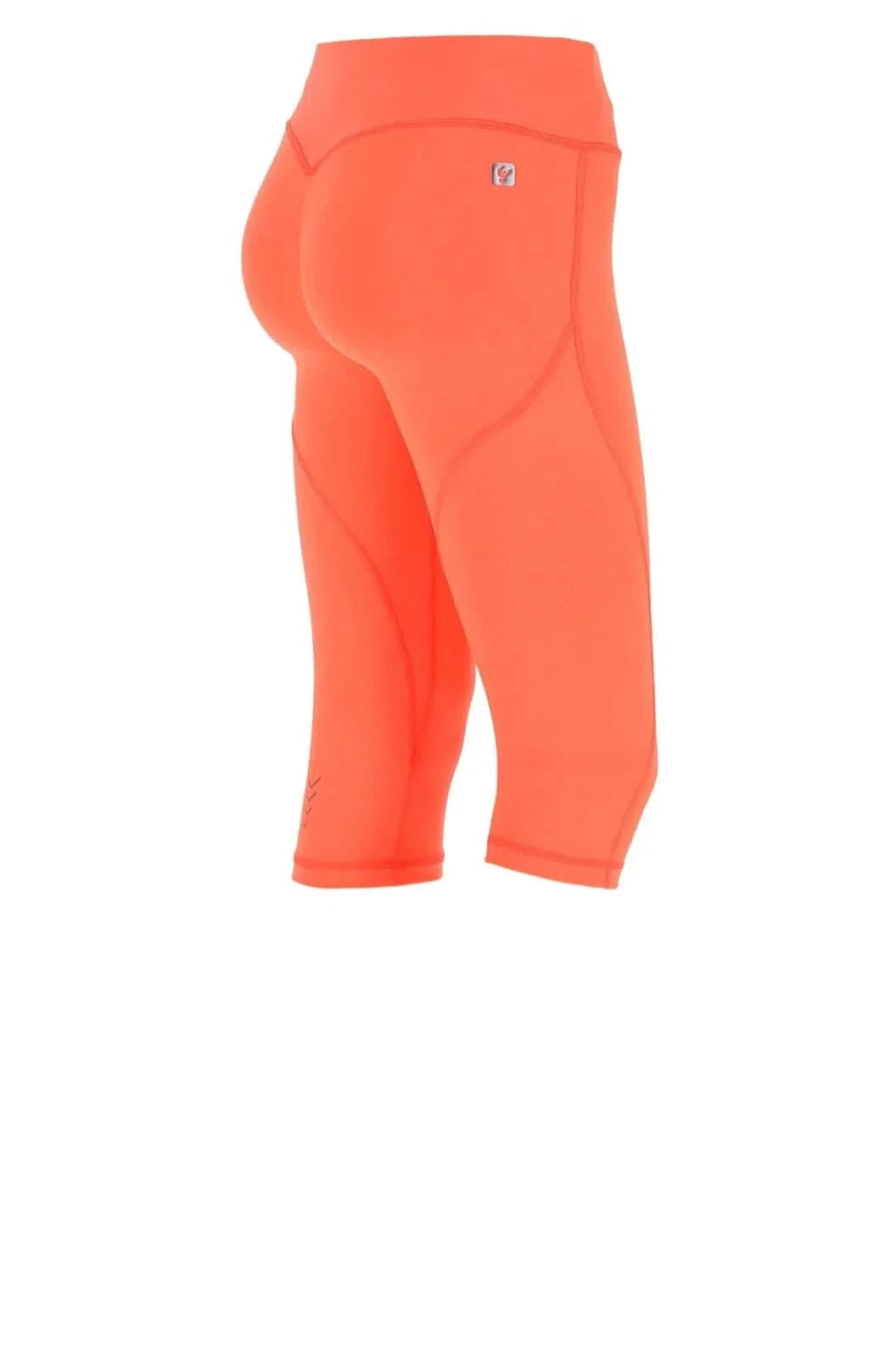 WRUP Activewear Diwo - Mid Rise - Capri Length - Coral