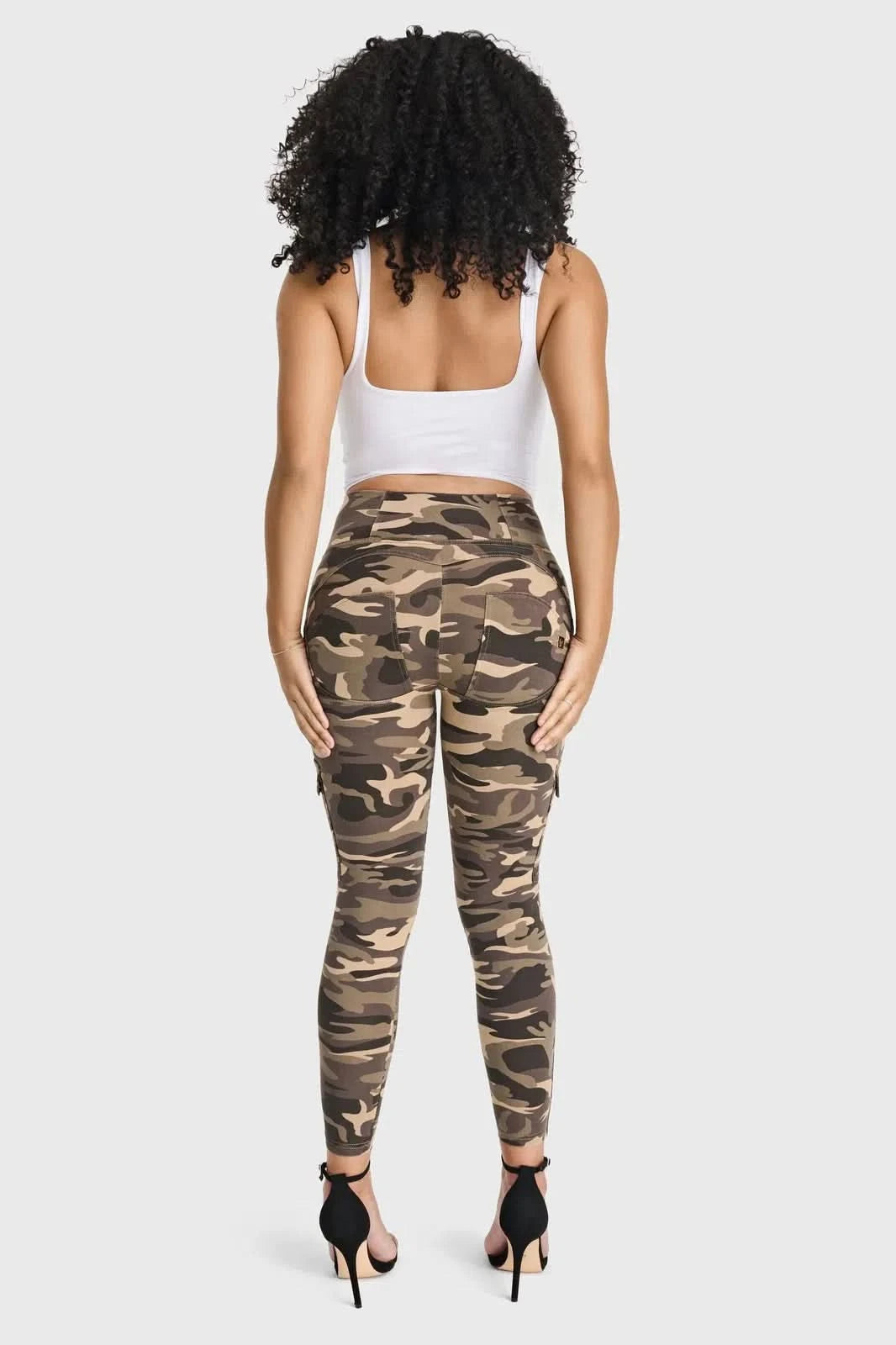 WR.UP® Cargo Fashion - High Waisted - 7/8 Length - Brown Camo 3