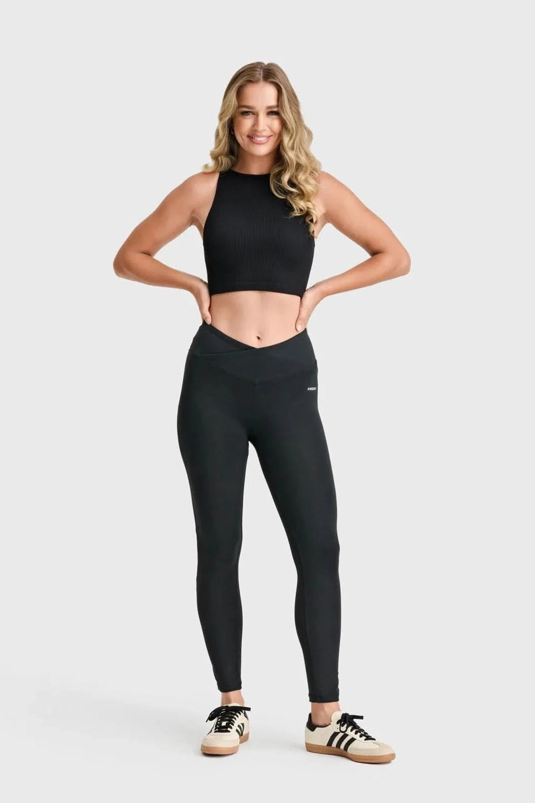 WRUP Core Fashion - High Waisted - 7/8 Length - Black 2