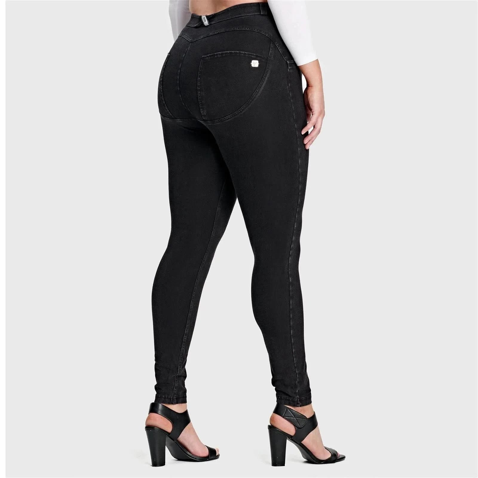 WR.UP® Curvy Denim - High Waisted - Full Length - Black + Black Stitching 1