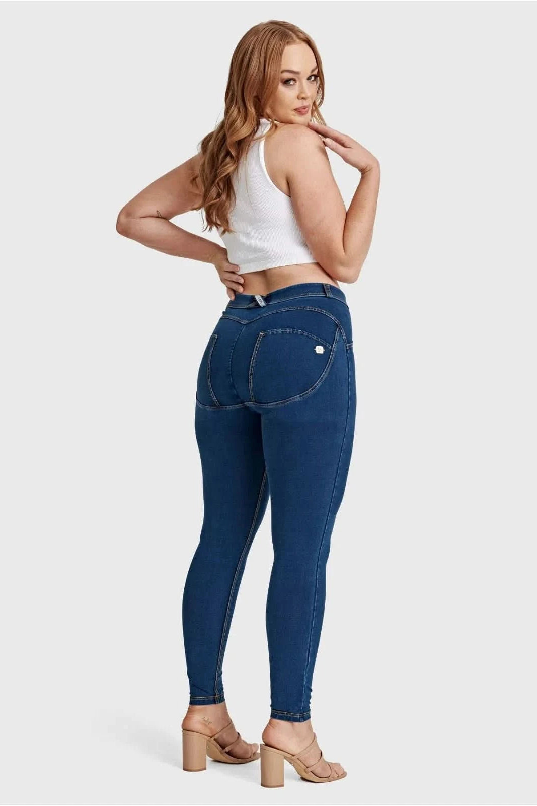 WR.UP® Curvy Denim - High Waisted - Full Length - Dark Blue + Yellow Stitching 2