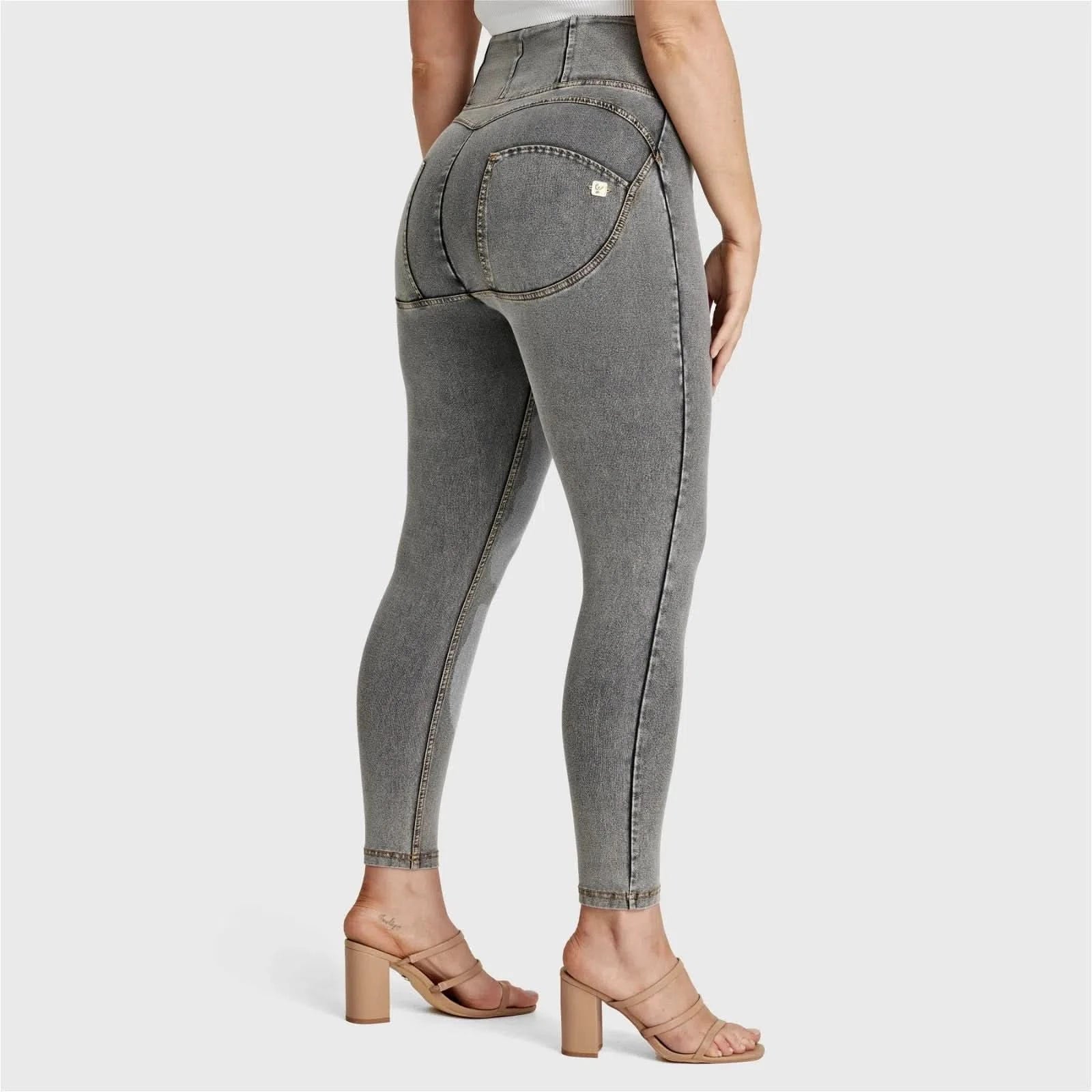 WR.UP® Curvy Denim - Zip High Waisted - 7/8 Length - Grey + Yellow Stitching 1