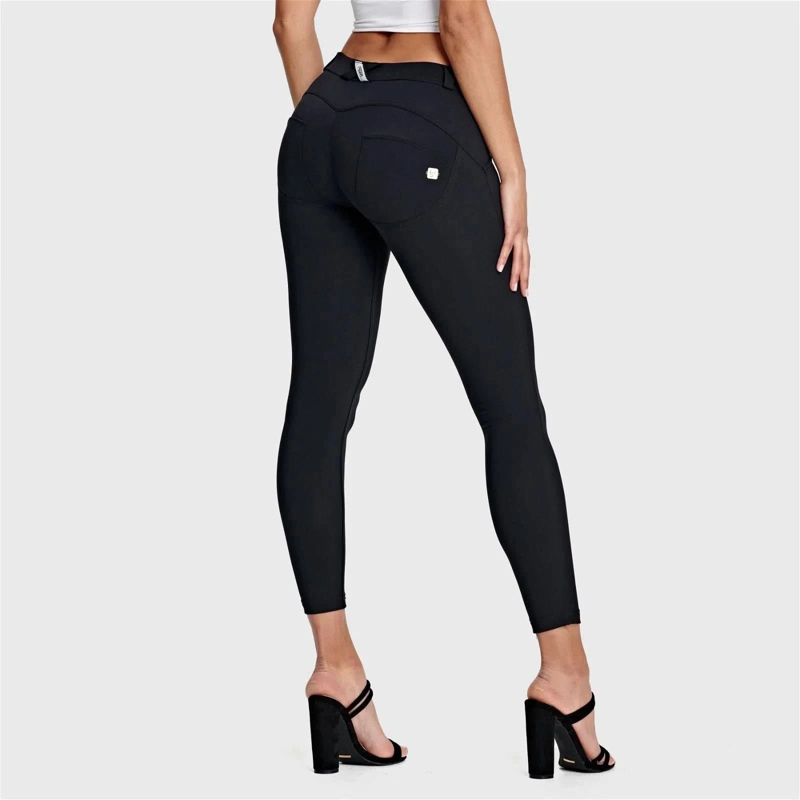WRUP Diwo Pro Mid Rise 7 8 Length