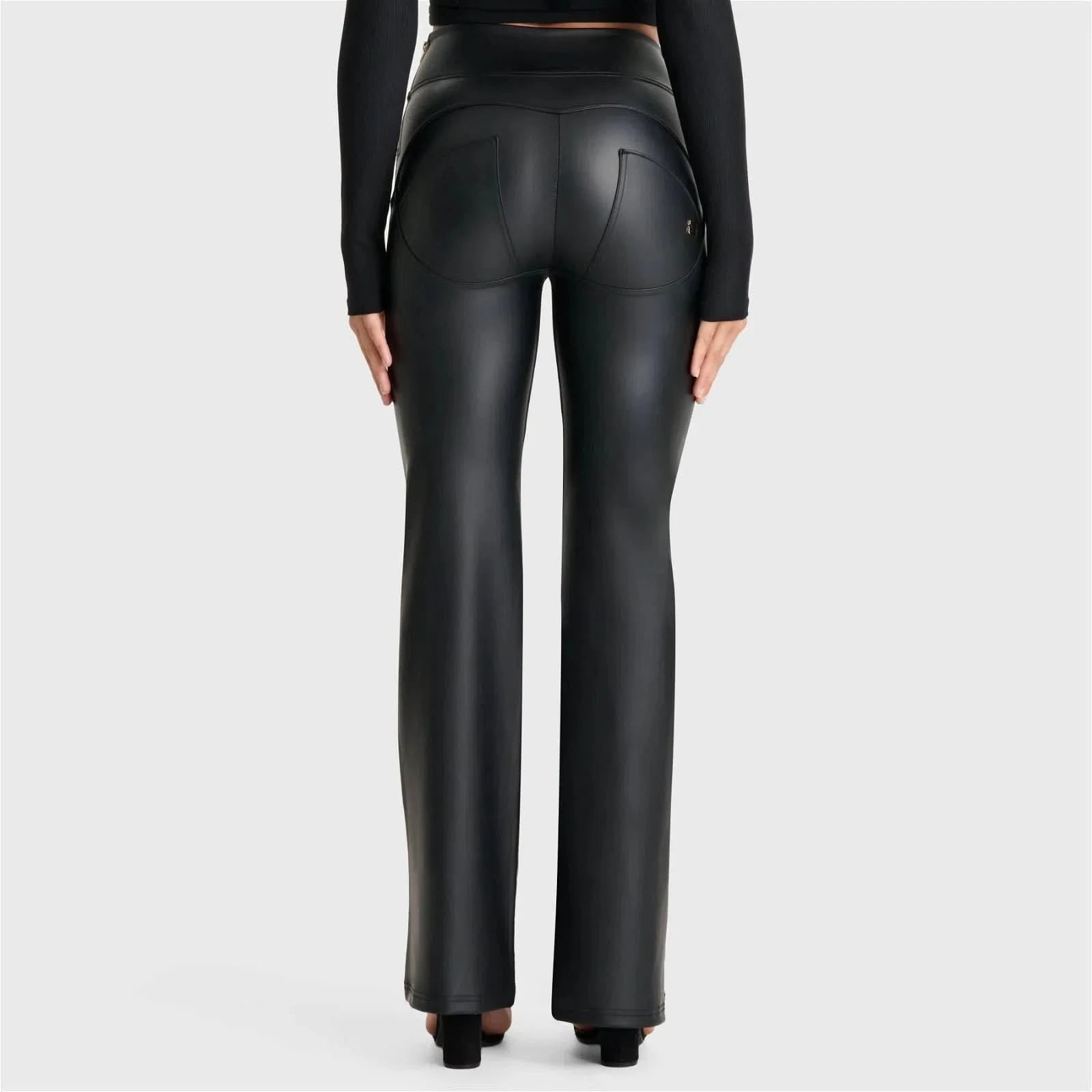 WR.UP® Faux Leather - Super High Waisted - Super Flare - Black 3