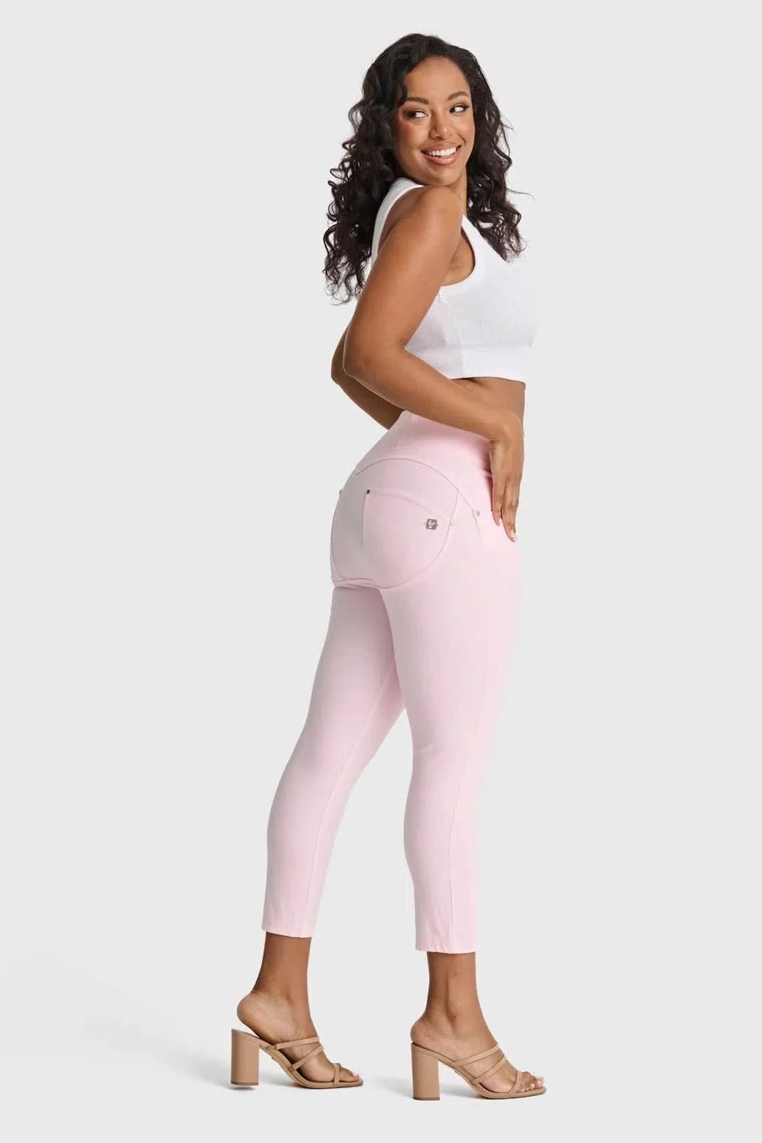 WR.UP® SNUG Curvy Jeans - High Waisted - 7/8 Length - Baby Pink 2