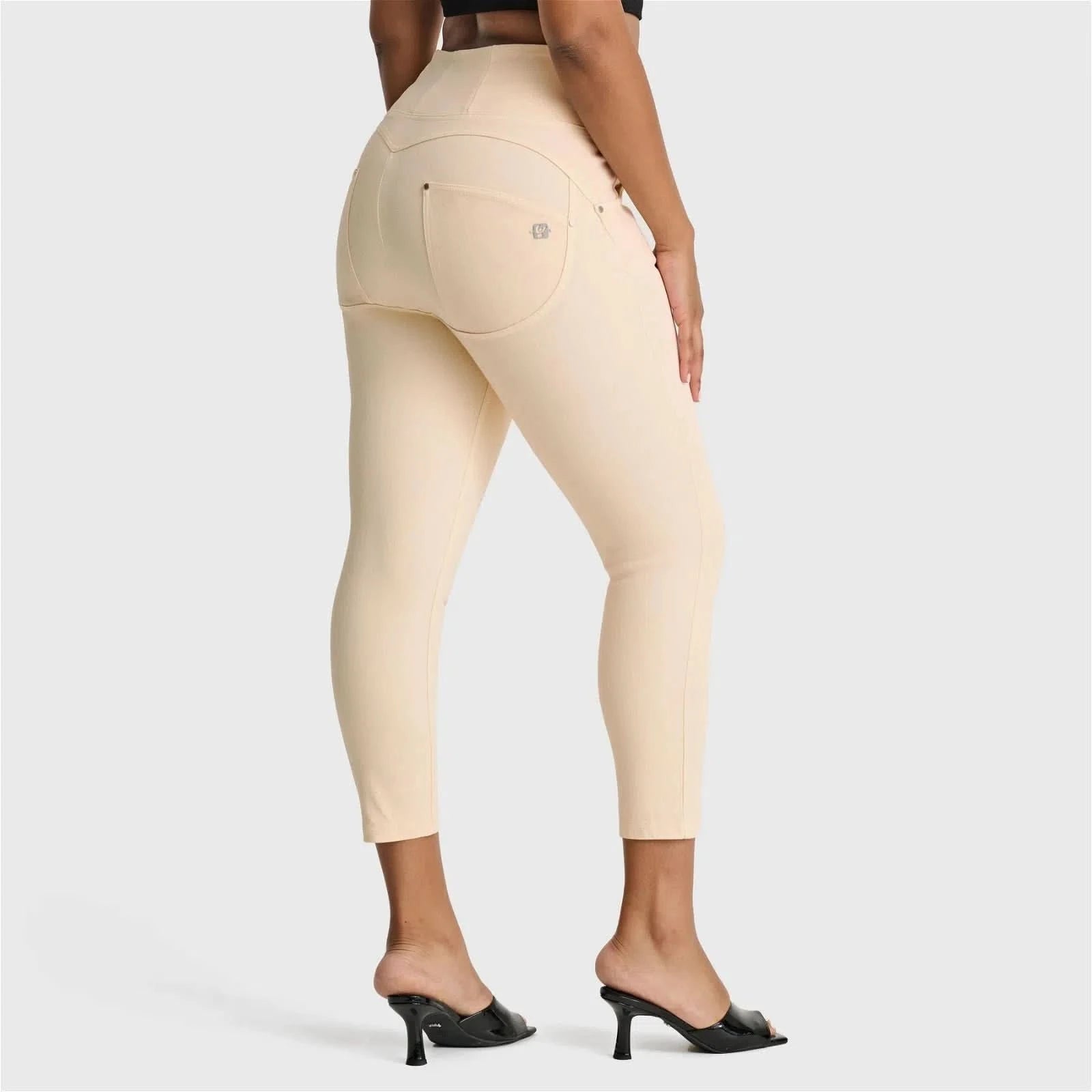WRUP SNUG Curvy Jeans High Waisted 7 8 Length