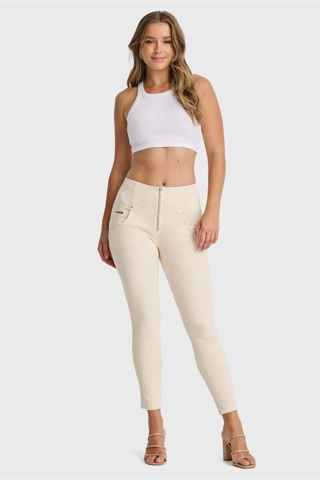 WR.UP® SNUG Jeans - High Waisted - 7/8 Length - Ivory 3