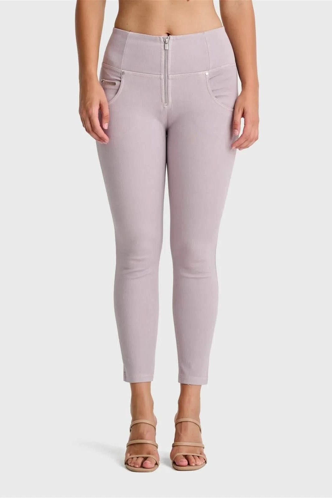 WR.UP® SNUG Jeans - High Waisted - 7/8 Length - Light Grey 2