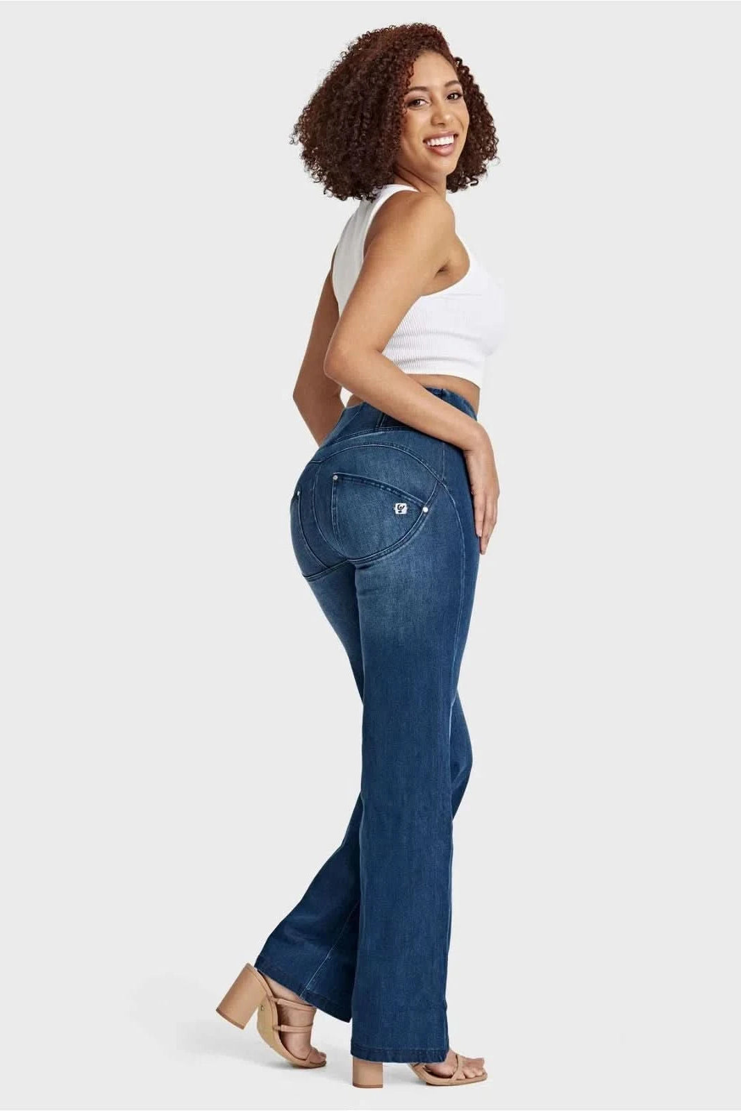 WR.UP® SNUG Jeans - High Waisted - Flare - Dark Blue + Blue Stitching 3