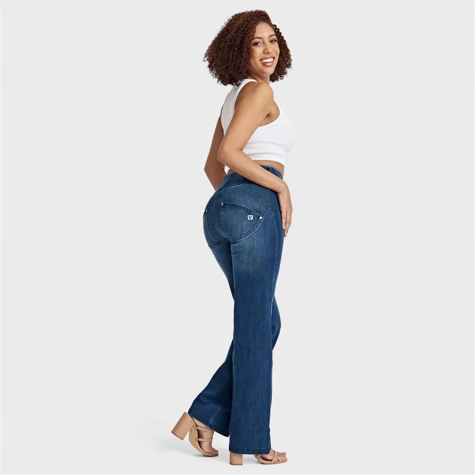 WR.UP® SNUG Jeans - High Waisted - Flare - Dark Blue + Blue Stitching 3