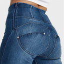 WRUP SNUG Jeans - High Waisted - Flare - Dark Blue + Blue Stitching