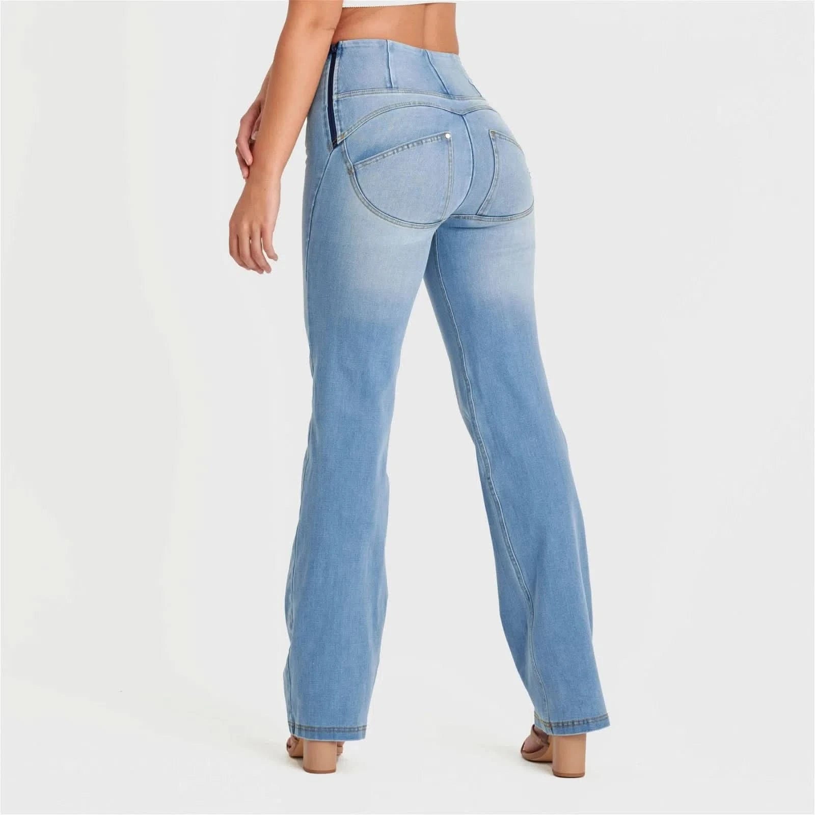 WR.UP® SNUG Jeans - High Waisted - Flare - Light Blue + Yellow Stitching 3