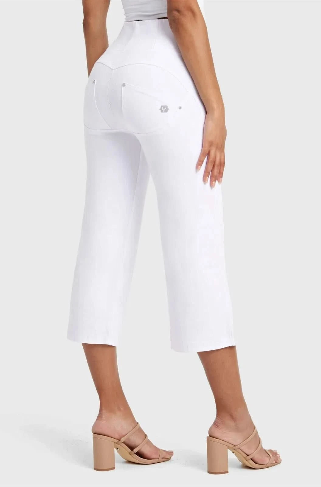 WR.UP® SNUG Jeans - High Waisted - Flare - White