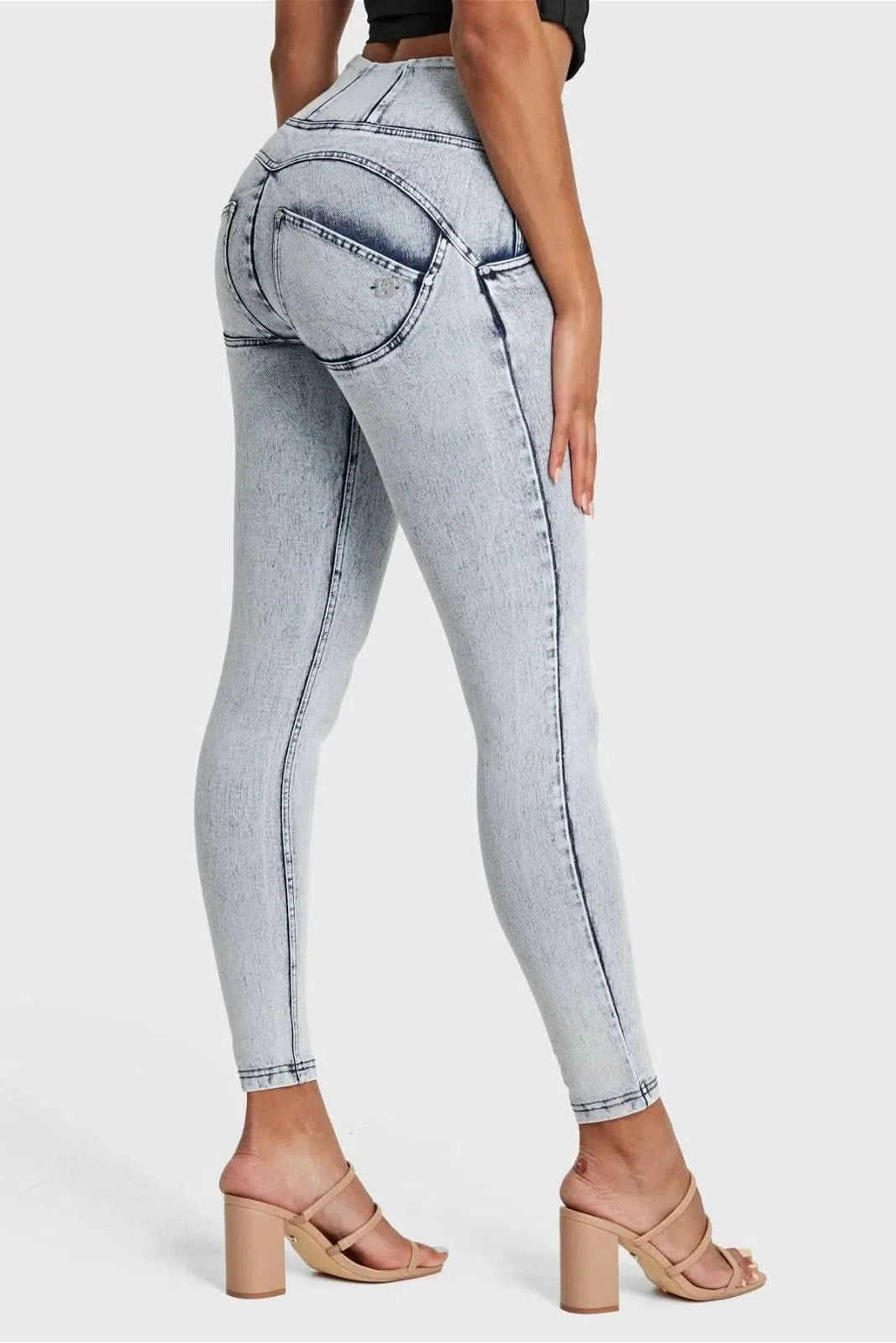 WR.UP® SNUG Jeans - High Waisted - Full Length - Acid Wash 1