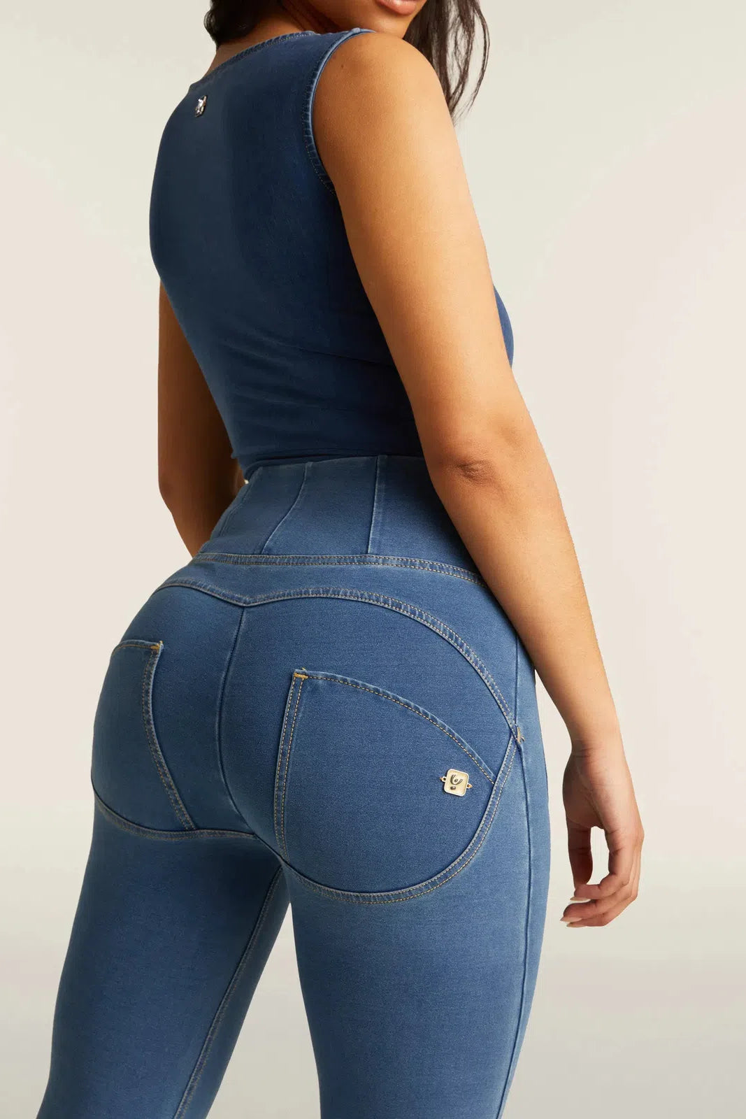 WRUP Denim with Front Pockets - Super High Waisted - Flare - Light Blue + Beige Stitching 2