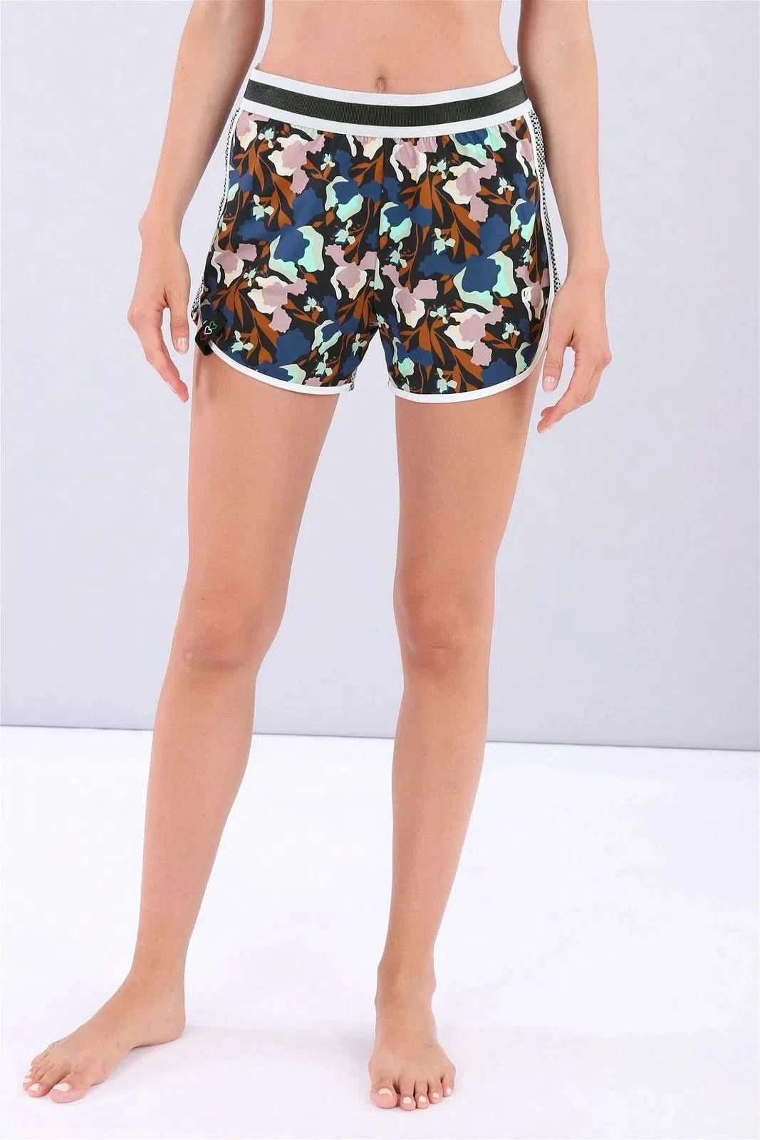 Yoga shorts - Geometric Flower 3