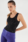 Sleeveless crop top with a floral jacquard print - Black 1