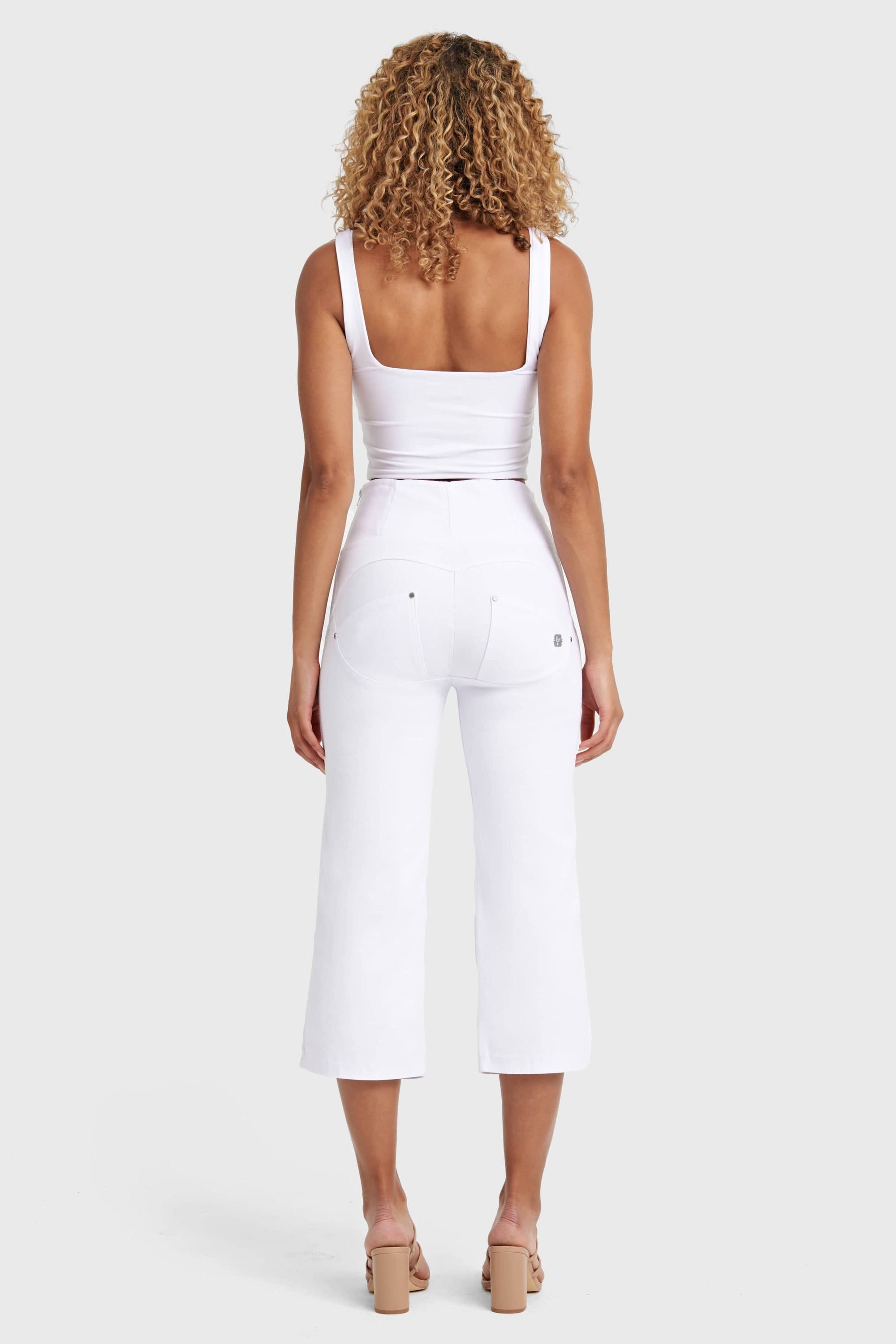 WR.UP® Snug Jeans - High Waisted - Flare - White 6
