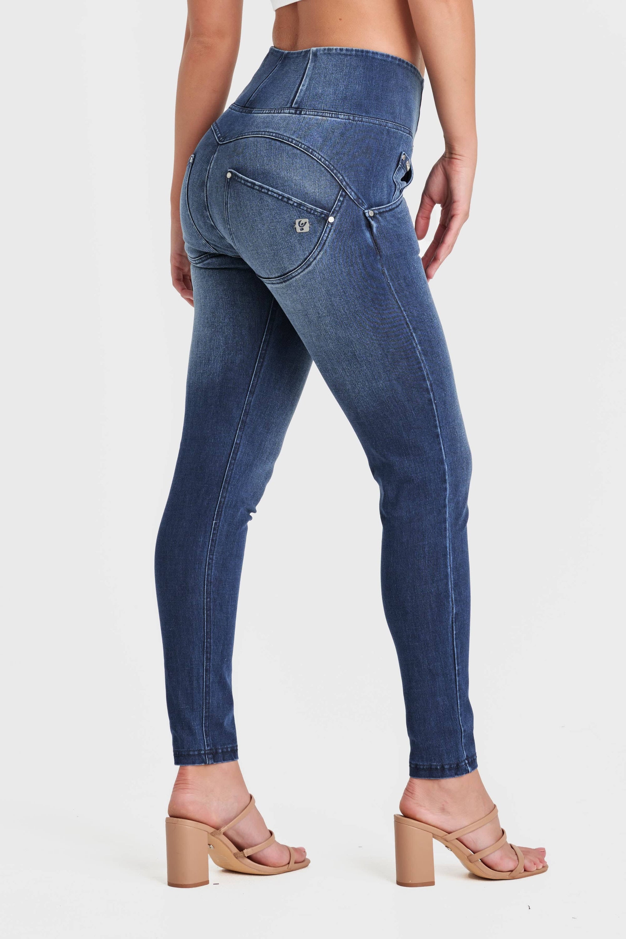 WR.UP® Snug Jeans - High Waisted - Full Length - Dark Blue + Blue Stitching 2