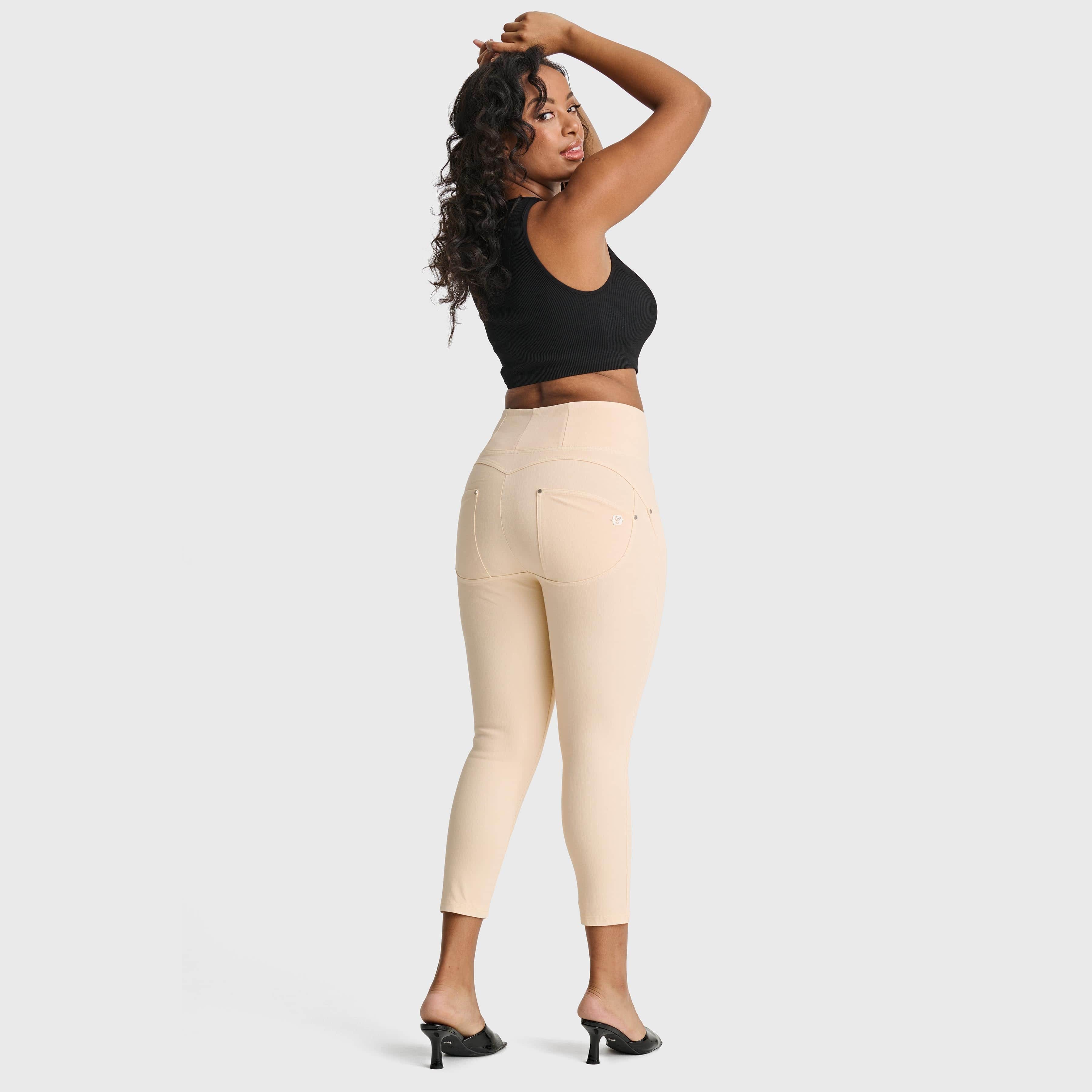 WR.UP® Snug Curvy Jeans - High Waisted - 7/8 Length - Ivory 2